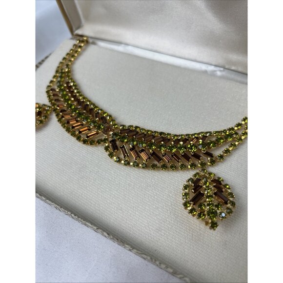 Vintage Jewels By Estrella Rhinestone Necklace And Clip On Earring Set Green - Picture 5 of 8
